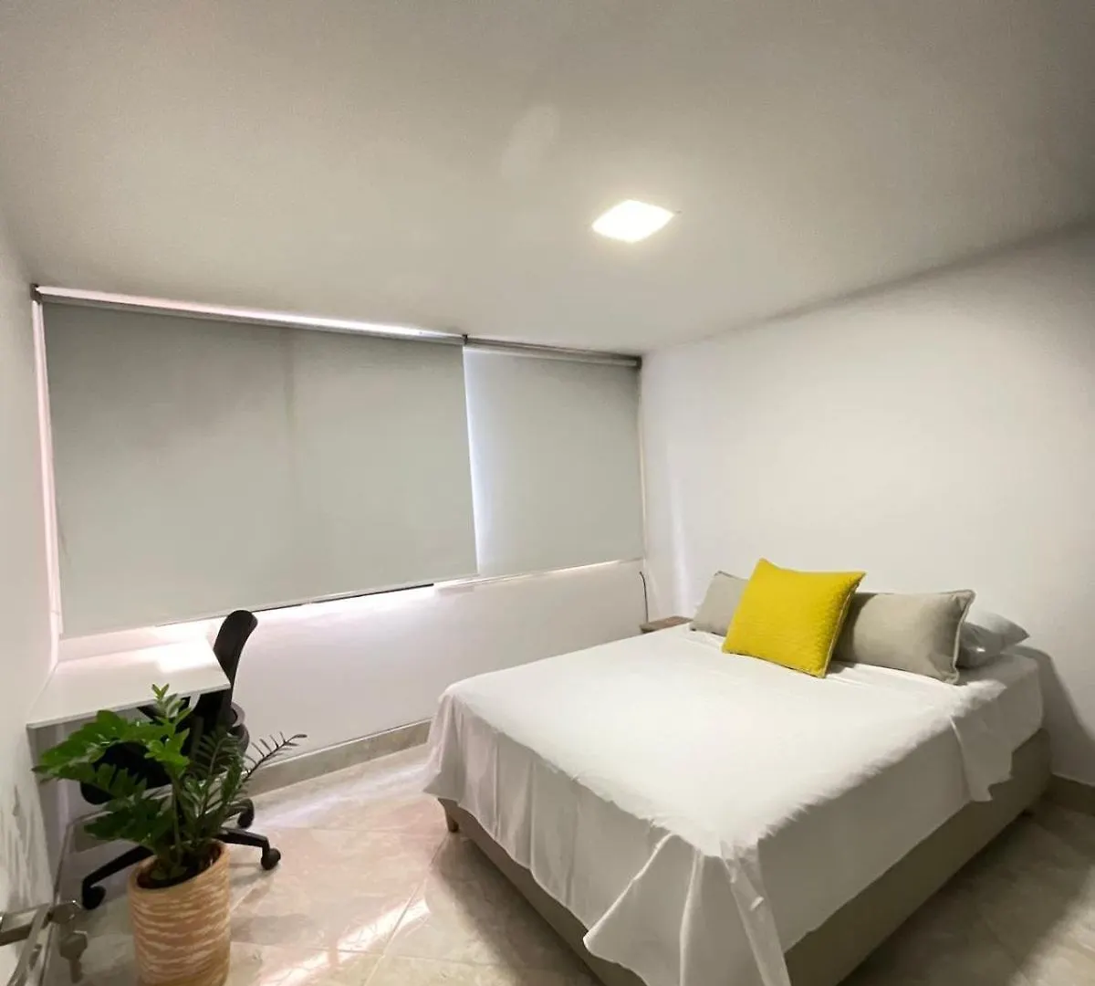 Elegante Y Hermoso Apartamento En Μεντεγίν 0*,