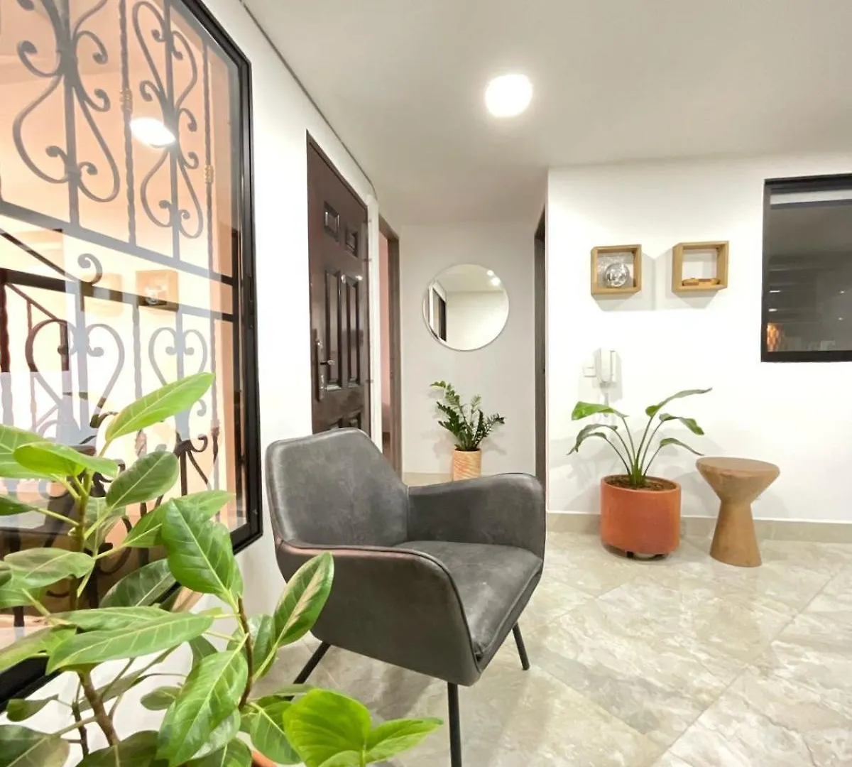 Elegante Y Hermoso Apartamento En Μεντεγίν 0*,